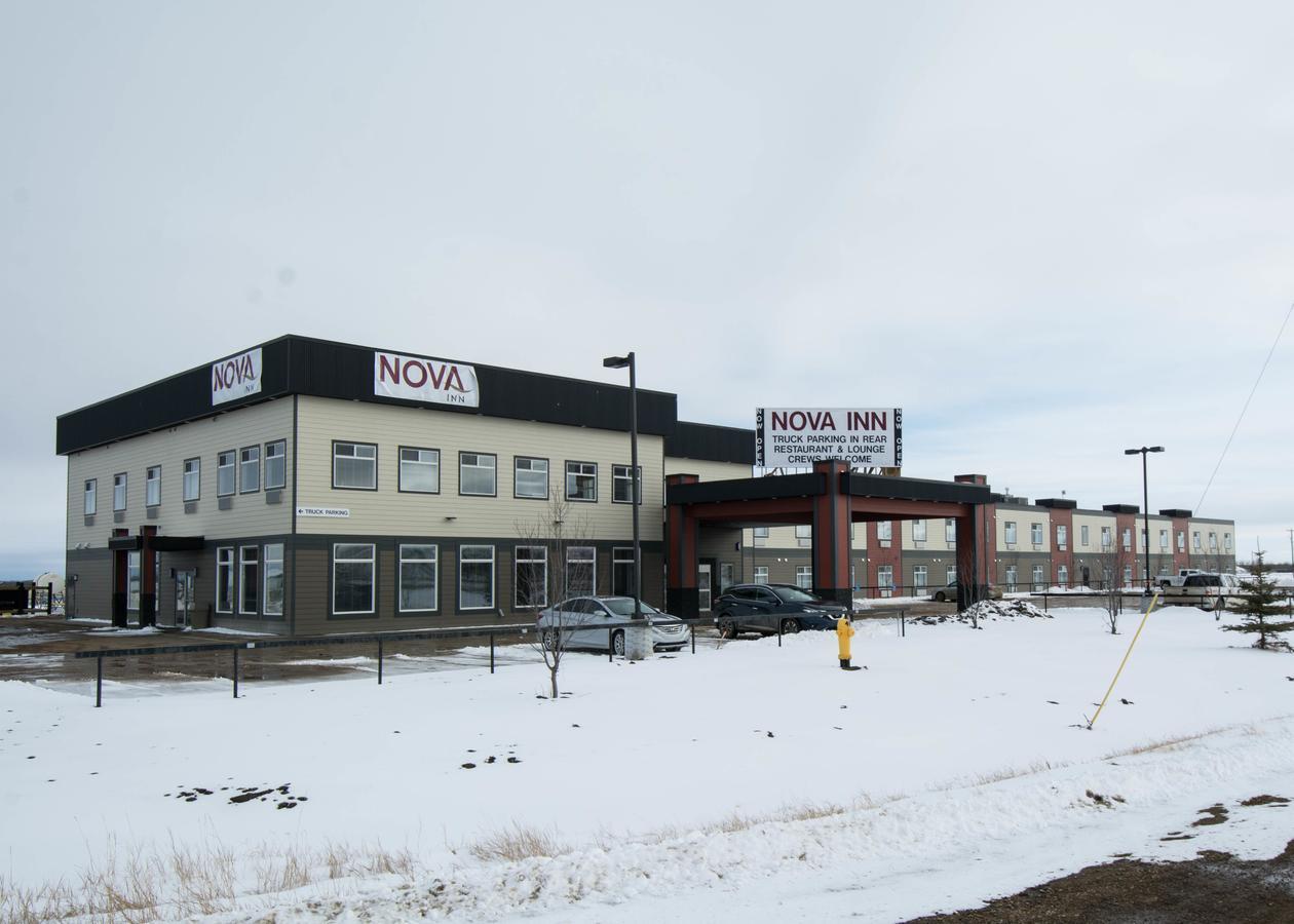Nova Inn Manning Buitenkant foto