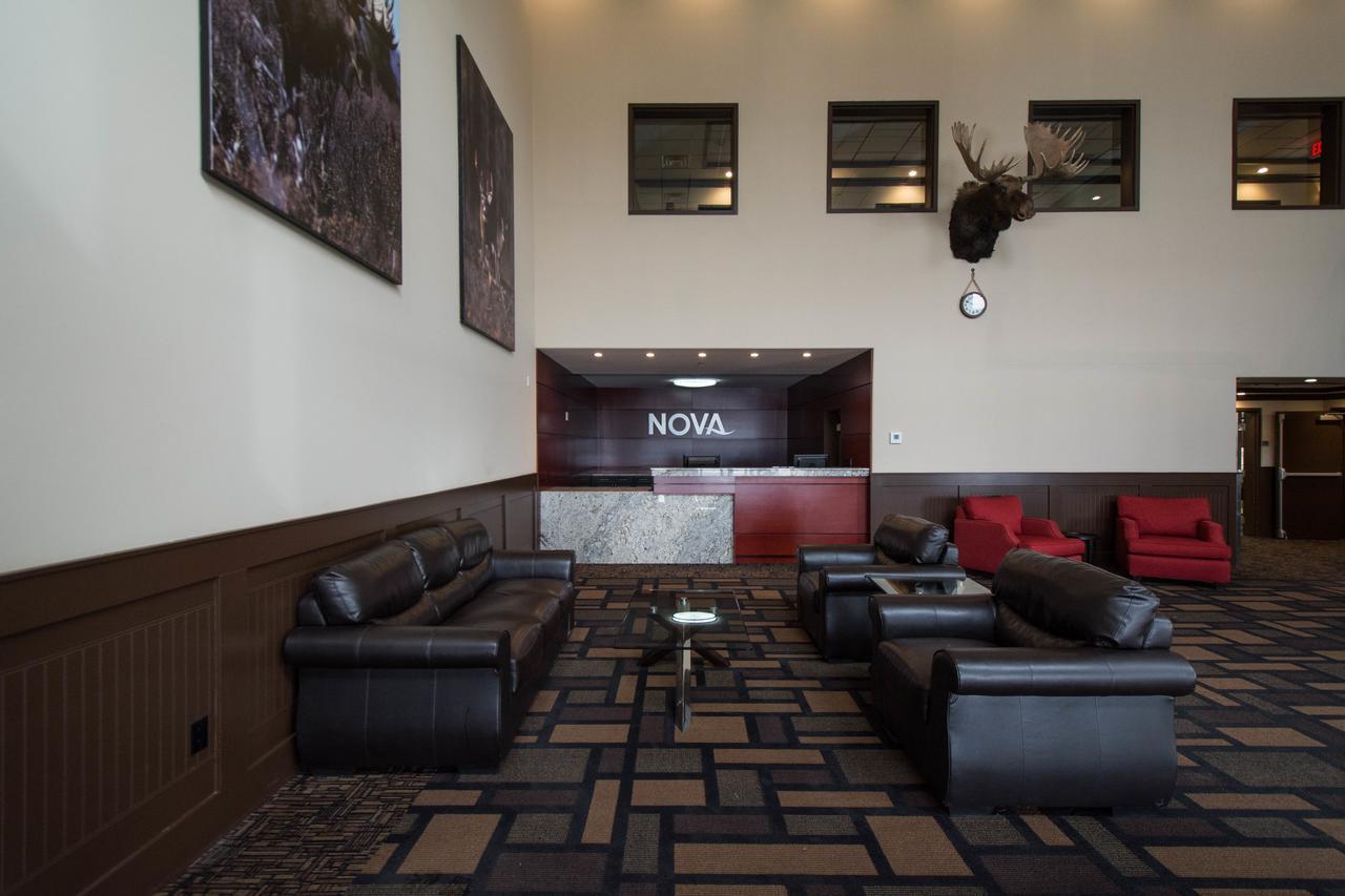 Nova Inn Manning Buitenkant foto